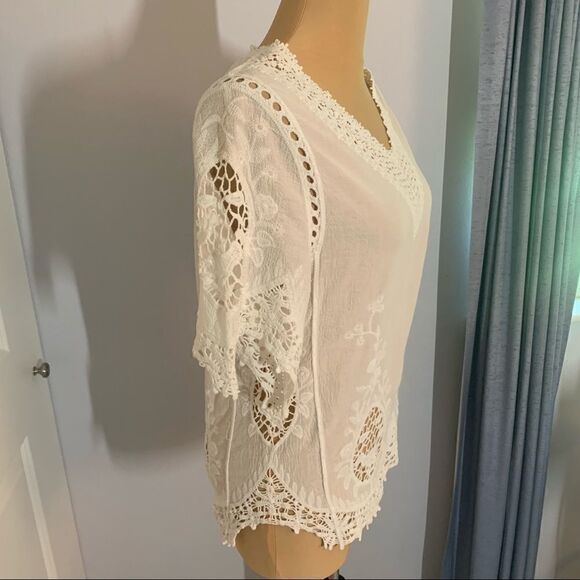 Dévastée White Floral Patterned Blouse - Picture 2 of 4